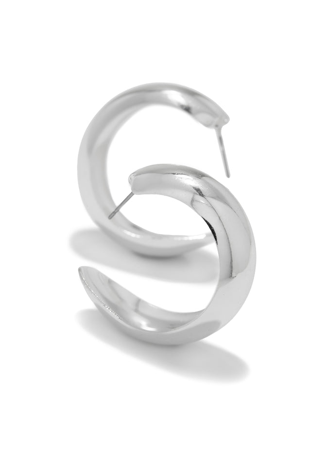 Load image into Gallery viewer, Silver Hoop Earring 
