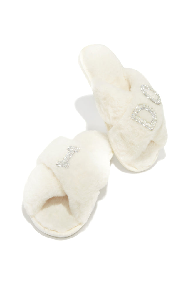 Load image into Gallery viewer, Bridal White Slippers
