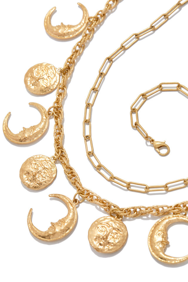 Load image into Gallery viewer, Gold Tone Chain Necklace
