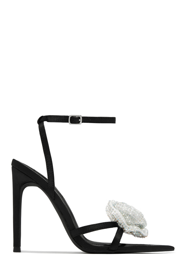 Load image into Gallery viewer, Black High Heels With White Flower Accent 
