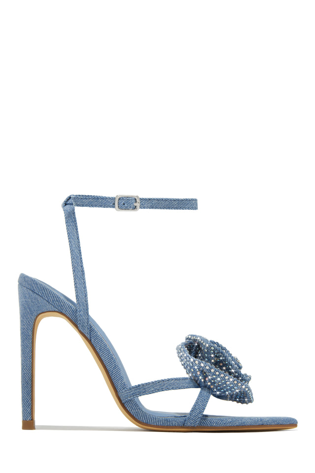 Load image into Gallery viewer, Denim Heels With Buckle Closure 

