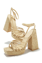 Load image into Gallery viewer, Natural Raffia Heels
