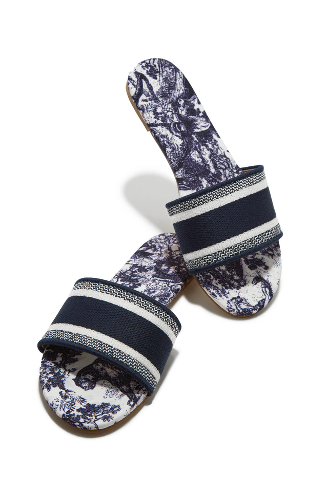 Load image into Gallery viewer, Navy Slip On Sandal
