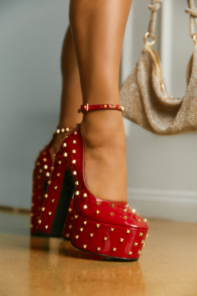 Load image into Gallery viewer, Nayomi Studded Platform Block High Heels - Red
