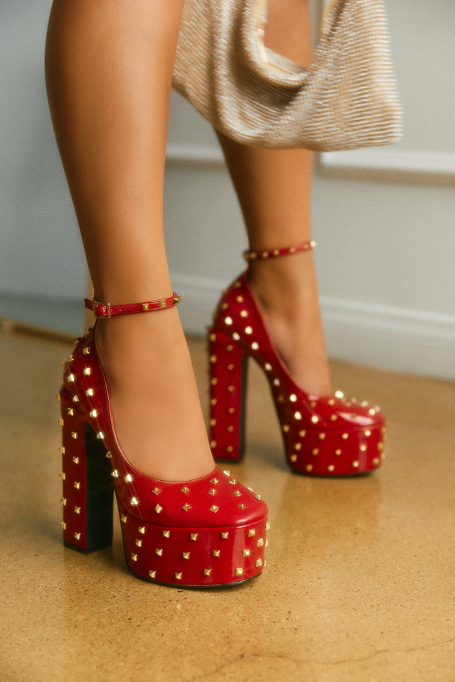 Load image into Gallery viewer, Nayomi Studded Platform Block High Heels - Red
