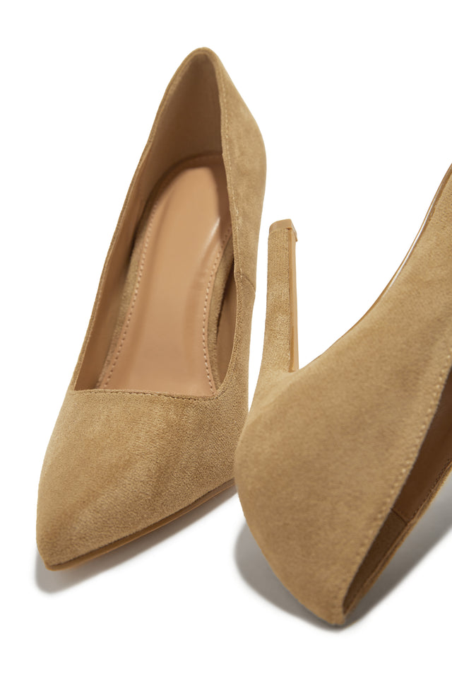 Load image into Gallery viewer, Aylene High Heel Pumps - Camel
