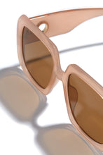Load image into Gallery viewer, Krissa Oversized Square Sunglasses - Nude
