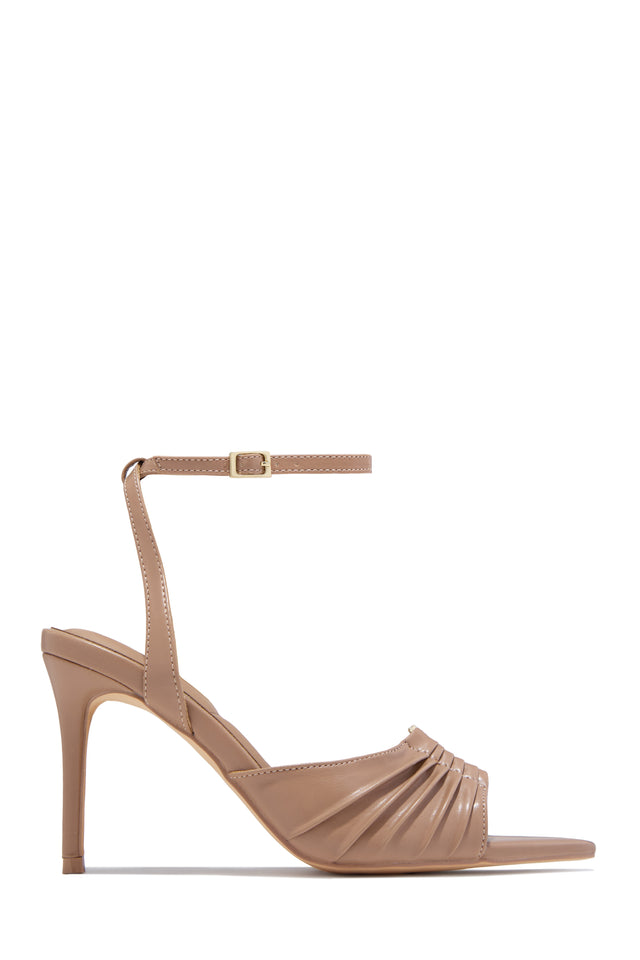 Load image into Gallery viewer, Anahi Single Sole Mid Heels - Nude
