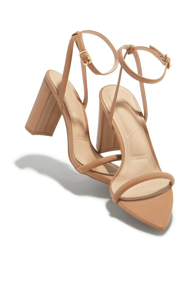 Load image into Gallery viewer, Reyna Single Sole Block Heels - Nude
