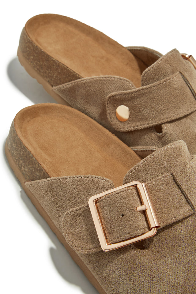 Load image into Gallery viewer, Slip Into Cozy Slip On Flats - Oatmeal
