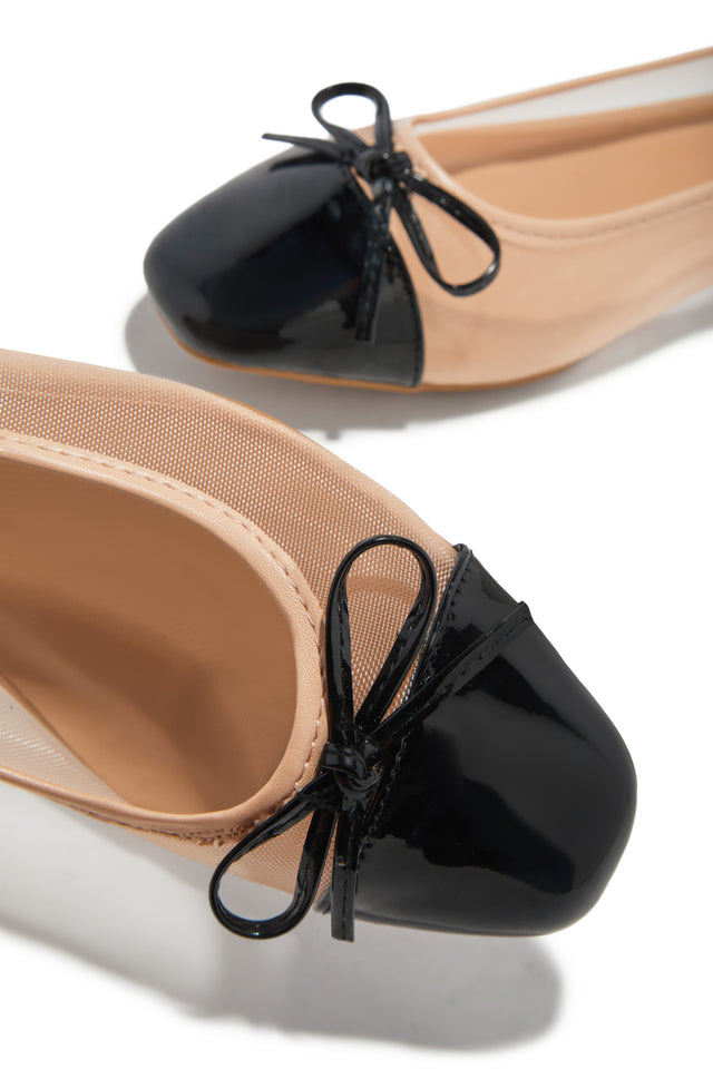 Office Boss Flats - Nude