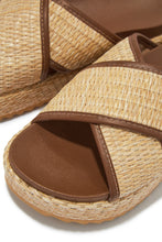 Load image into Gallery viewer, Brown and Straw Sandals

