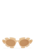 Load image into Gallery viewer, Weekend Flirt Unique Standout Frame Sunglasses - Black
