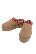 Load image into Gallery viewer, Cozy Weather Slip On Platform Flats - Oatmeal
