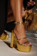 Load image into Gallery viewer, Gold-Tone Platform Heels
