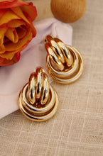 Load image into Gallery viewer, Gold Chunky Earring
