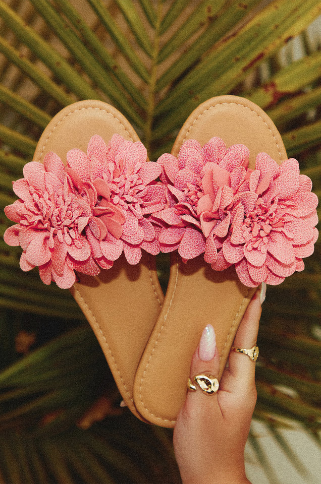 Load image into Gallery viewer, Analia Slip On Flower Sandals - Peach
