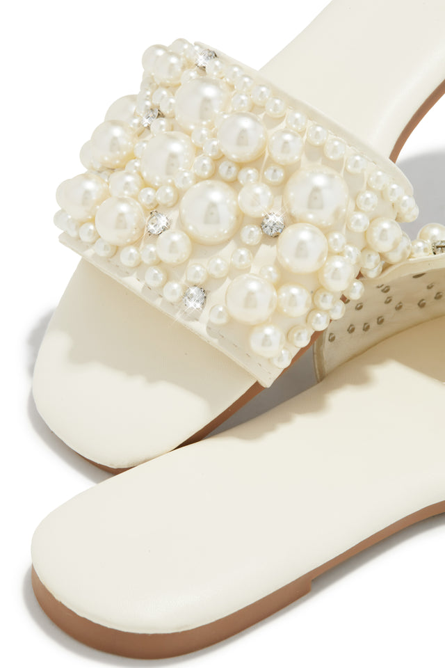 Load image into Gallery viewer, Lexia Slip On Faux Pearl Sandals - Ivory
