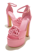 Load image into Gallery viewer, Satin Rosette Platforms
