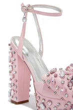 Load image into Gallery viewer, Pink Chunky Heels
