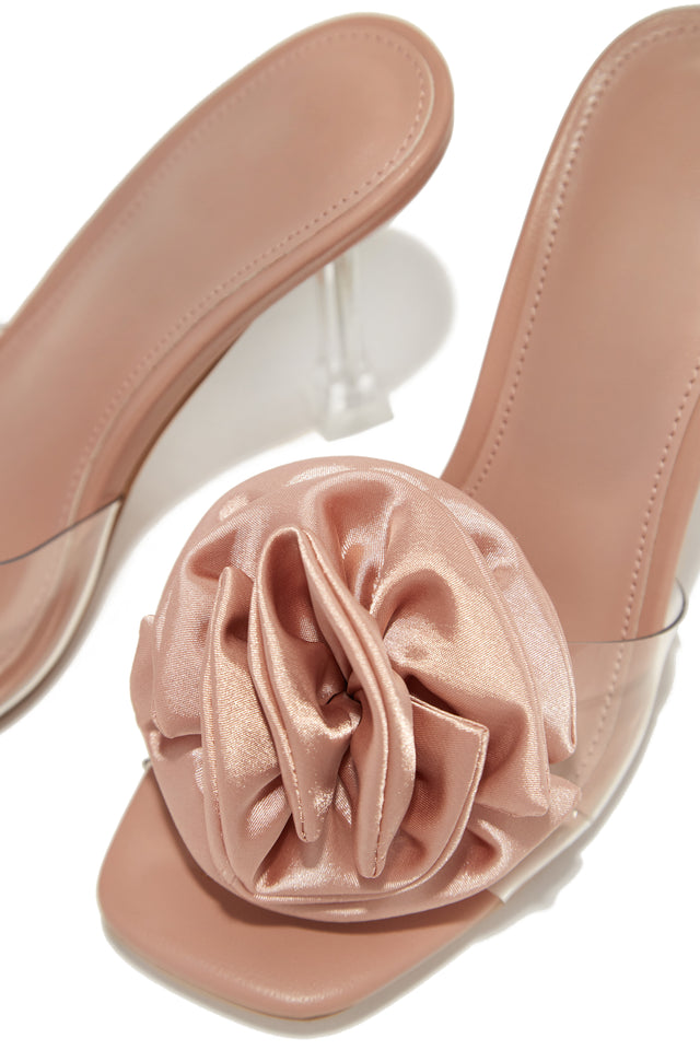 Load image into Gallery viewer, Jardine Floral Single Sole Mules - Nude
