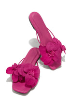 Load image into Gallery viewer, Bright Pink Floral Slip on Sandals
