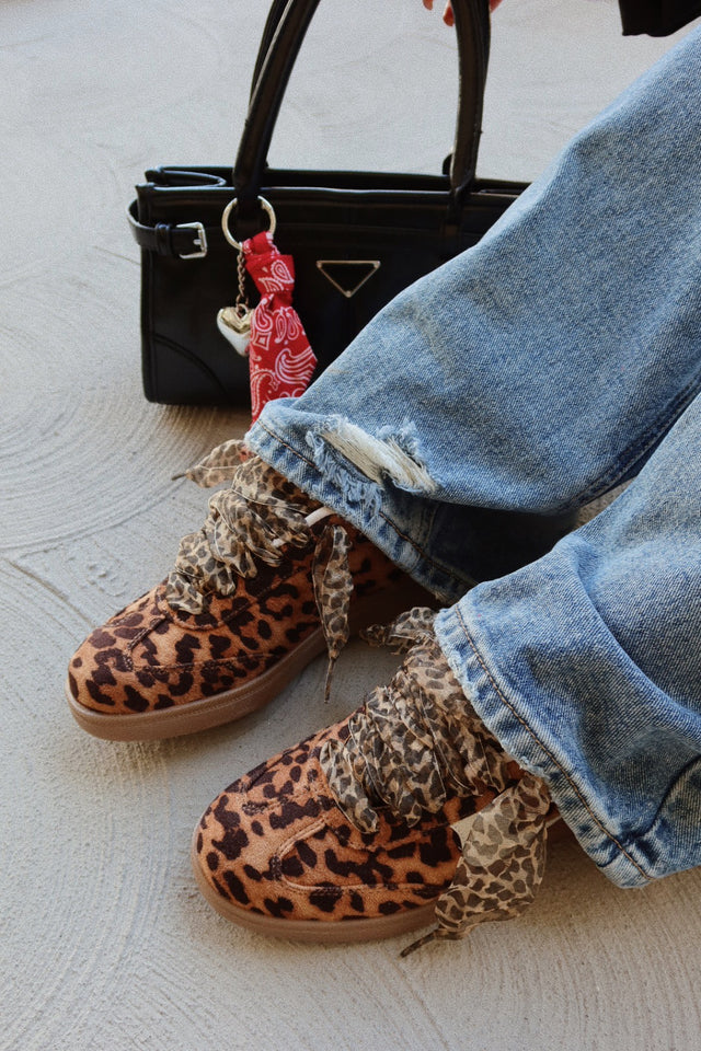Load image into Gallery viewer, Piper Lace Up Sneakers - Leopard
