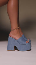 Load and play video in Gallery viewer, compilation video of chunky platform mules
