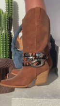 Load and play video in Gallery viewer, Stella Adjustable Belt - Cow
