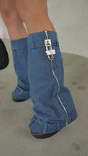 Load and play video in Gallery viewer, Denim wedge heels with lock detail video
