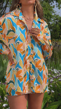 Load and play video in Gallery viewer, Model wearing colorful spring set video
