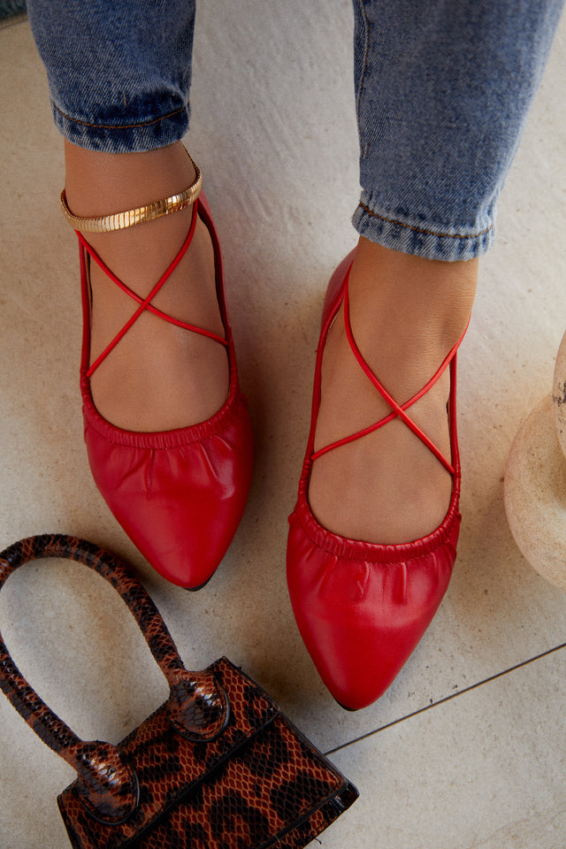 Load image into Gallery viewer, Red Pointed Toe Flats
