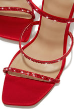 Load image into Gallery viewer, Robyn - Red
