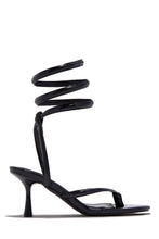 Load image into Gallery viewer, Reylene Ankle Wrap Mid Heels - Black
