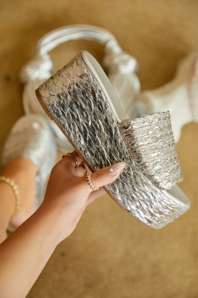 Load image into Gallery viewer, Silver-Tone Espadrille Platform Slides
