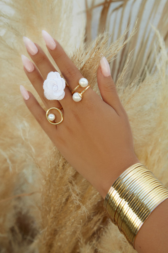 Load image into Gallery viewer, Ramona - Gold
