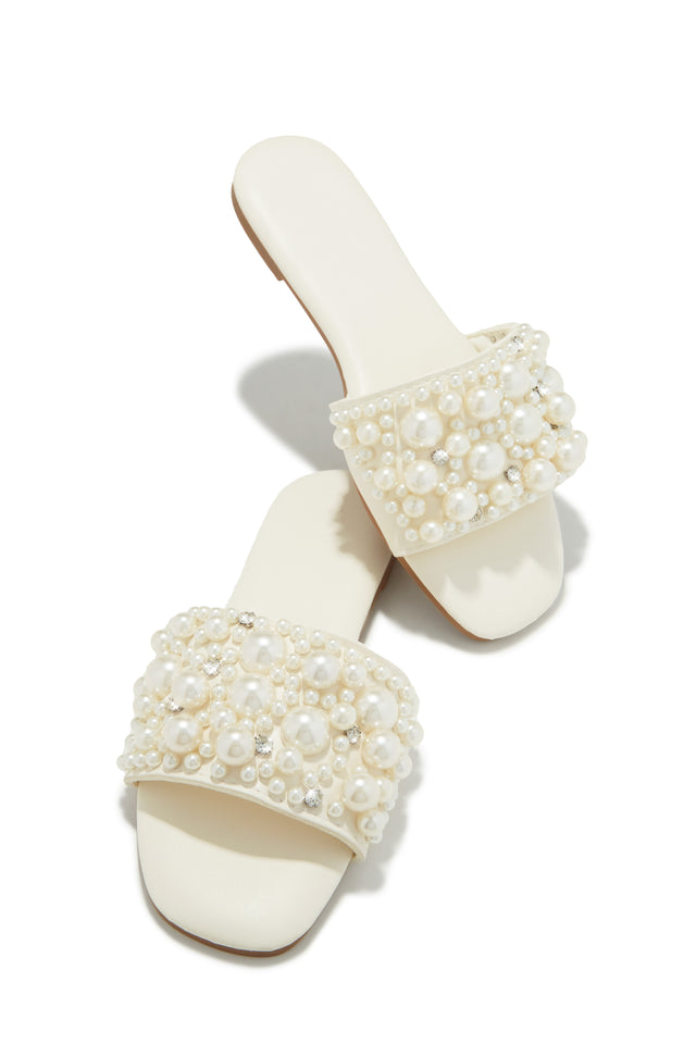 Load image into Gallery viewer, Lexia Slip On Faux Pearl Sandals - Ivory

