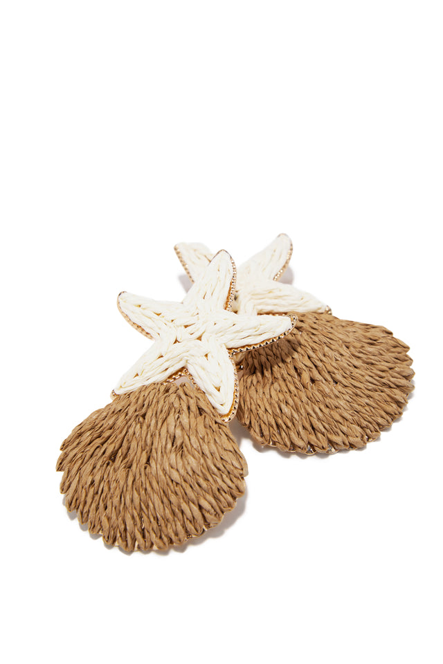 Load image into Gallery viewer, Keira Seashell Statement Earring - Ivory Tan

