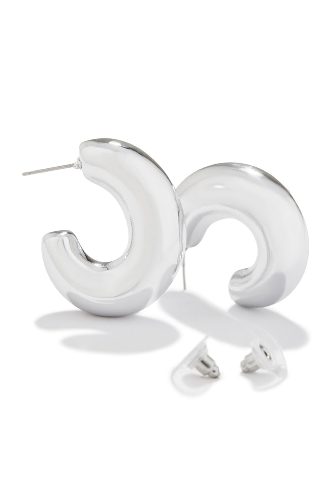 Load image into Gallery viewer, Tamia Abstract Hoop Earring - Silver
