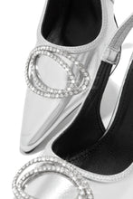Load image into Gallery viewer, Silver Metallic Heels
