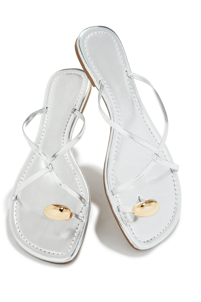 Load image into Gallery viewer, Kahlia Slip On Sandals - Silver
