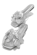 Load image into Gallery viewer, Summer Vacay Silver Sandals
