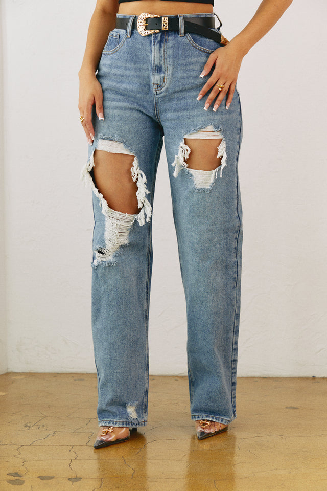 Load image into Gallery viewer, Distressed Front Straight Leg Jeans
