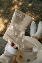 Load image into Gallery viewer, Stormy Water Resistant Rain Boots - Nude
