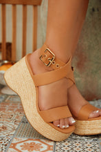 Load image into Gallery viewer, Women Wearing Tan Platform Sandals

