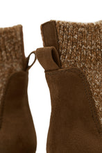 Load image into Gallery viewer, Winter Dreams - Brown
