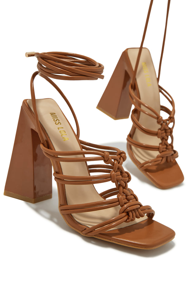 Load image into Gallery viewer, Tan Single Sole Chunky Heels
