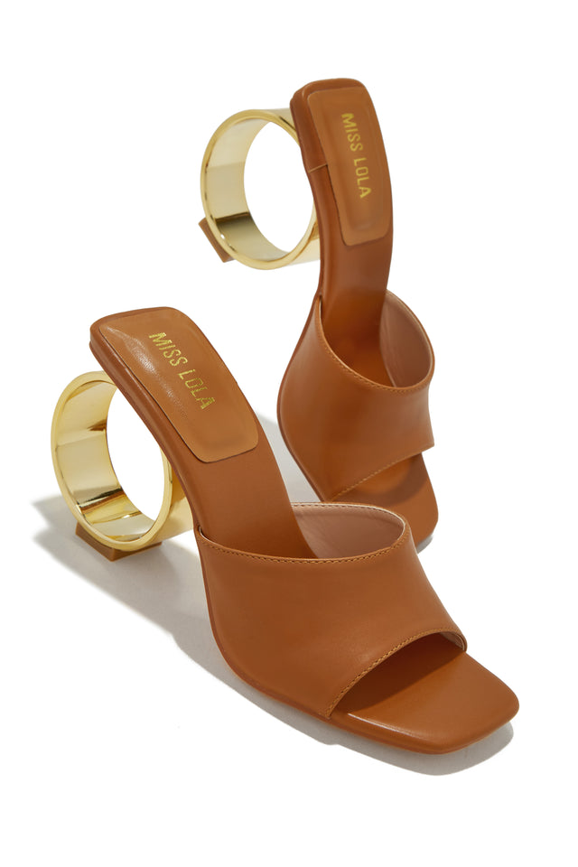 Load image into Gallery viewer, Gold Circle Heels
