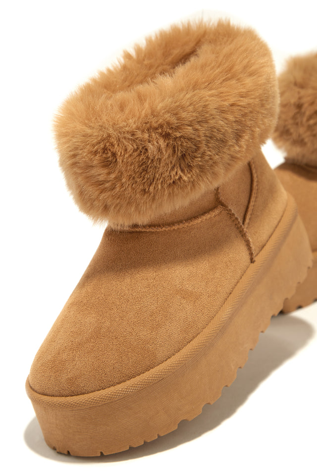 Load image into Gallery viewer, Morning Coffee Faux Fur Platform Booties - Camel
