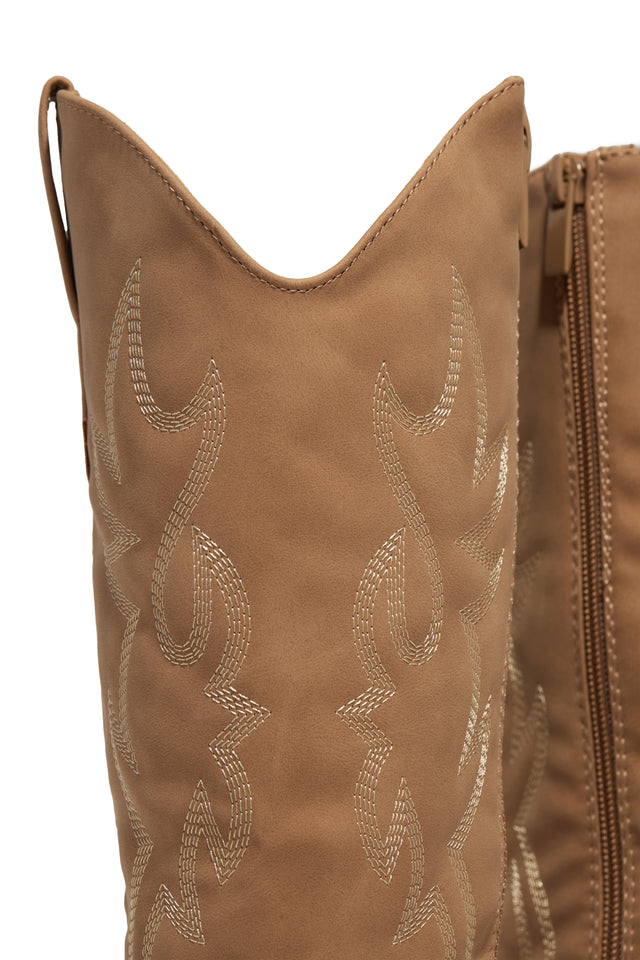 Load image into Gallery viewer, Nude Pull On Cowgirl Boots
